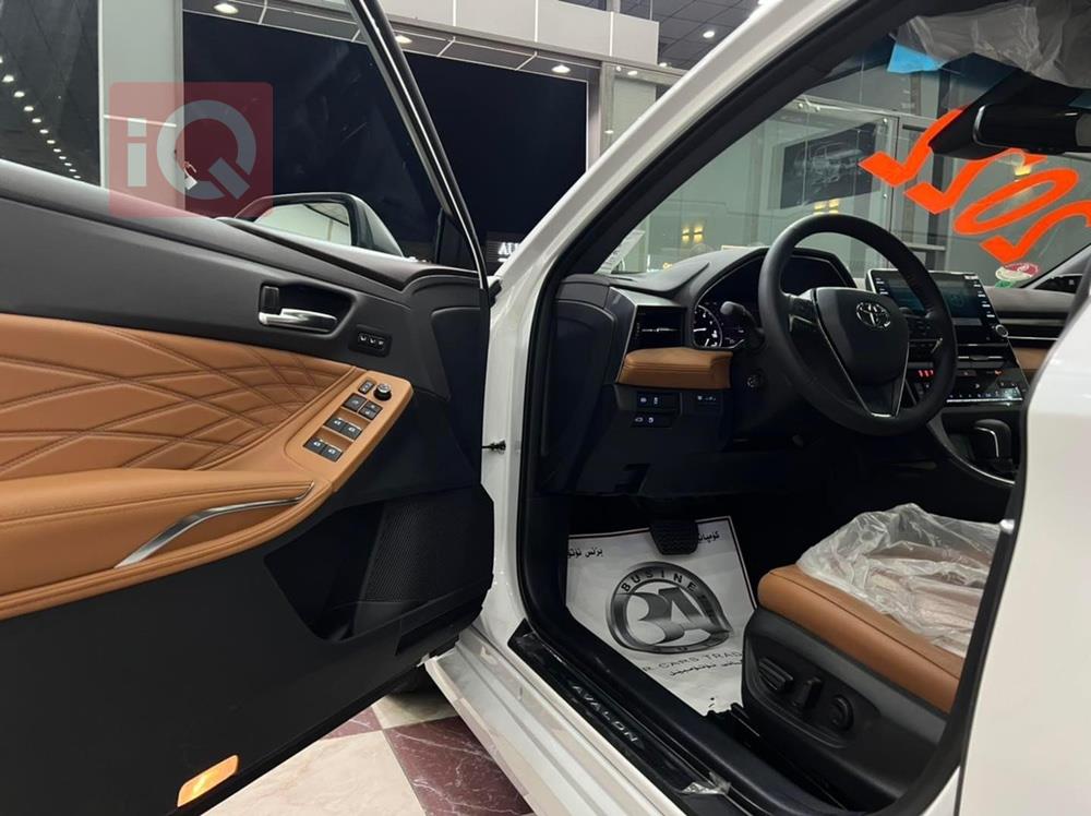 Toyota Avalon